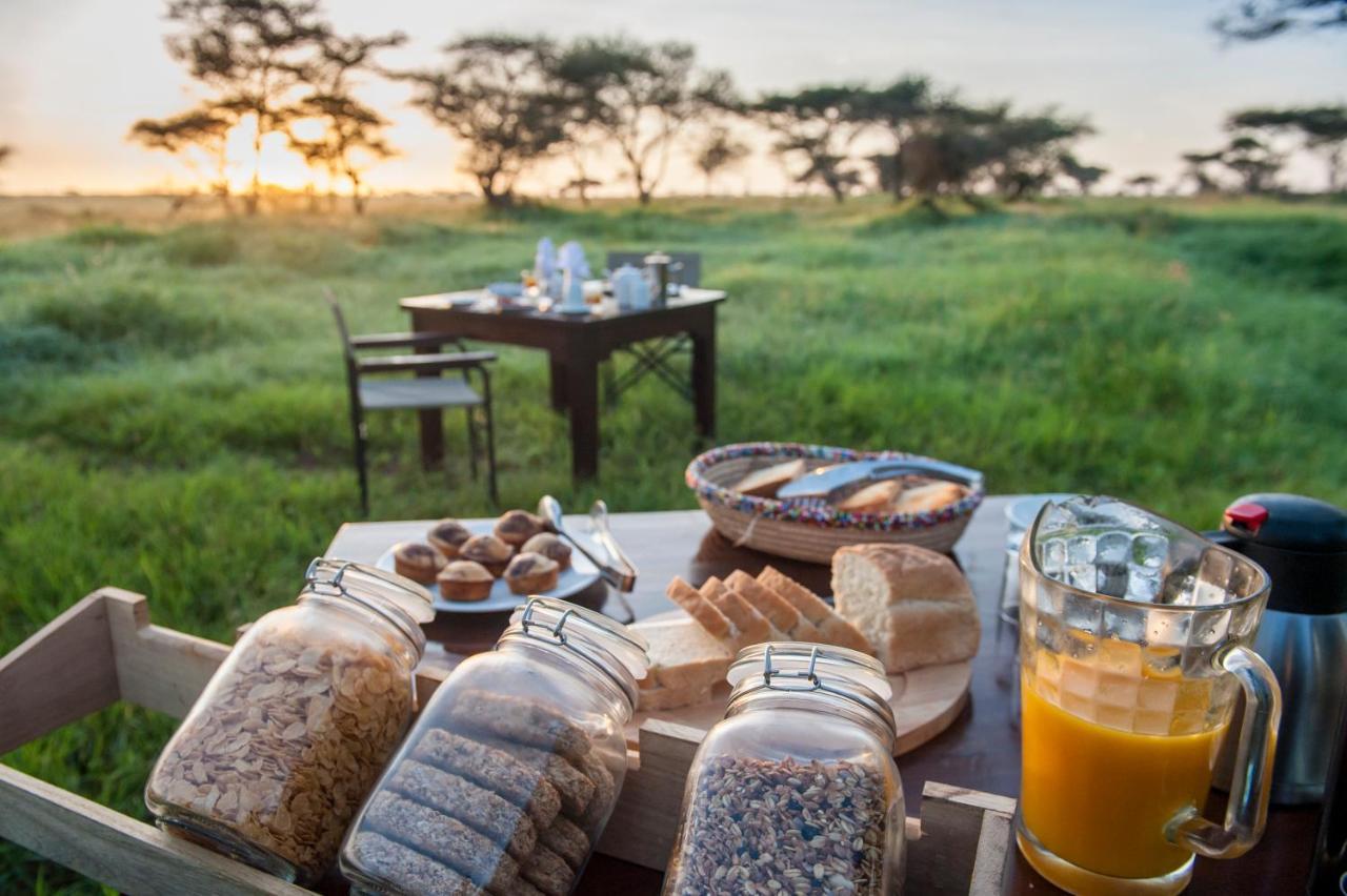 Serengeti Sametu Camp Exterior photo